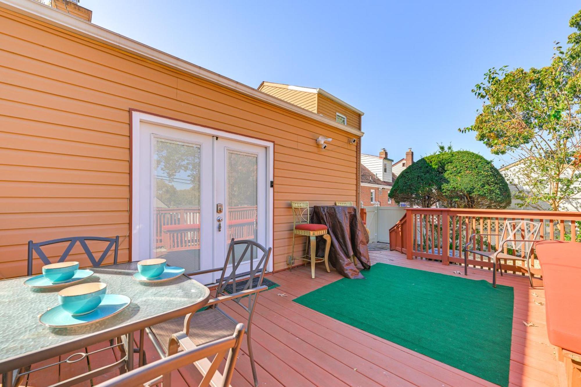 Central Elmont Studio With Great Outdoor Space! Екстериор снимка