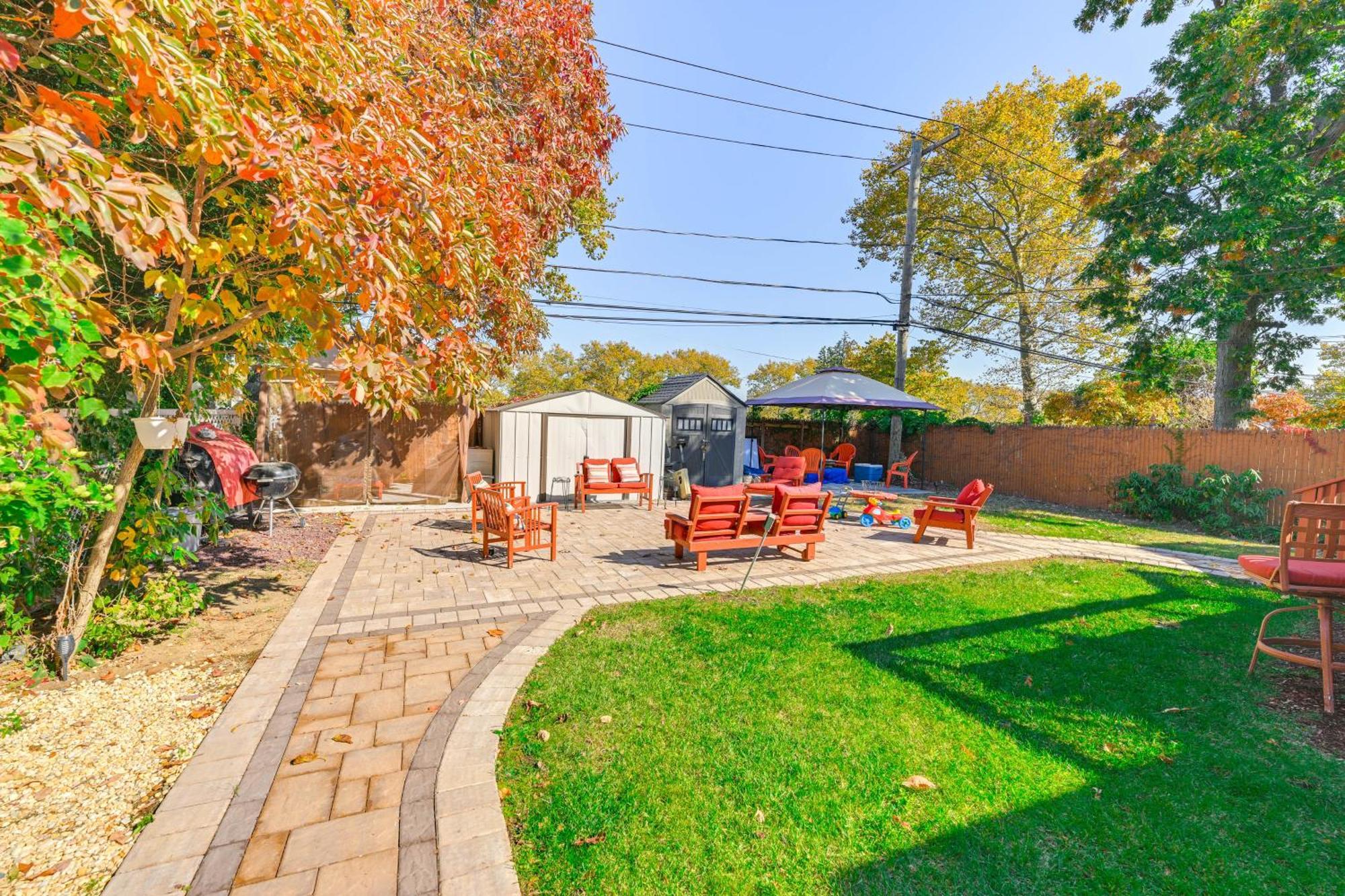 Central Elmont Studio With Great Outdoor Space! Екстериор снимка